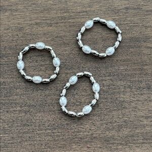 RICKI’S Silver Triple Strand Elastic Rings, Stack Jewellery, Fashion Pearl Set